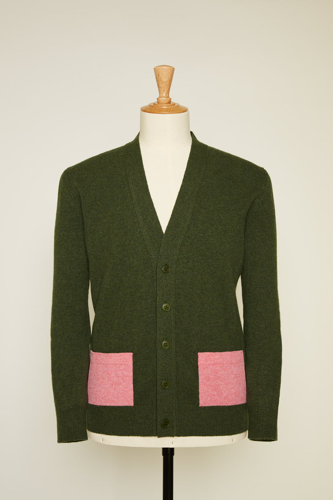 Load image into Gallery viewer, Leo Cardigan N°002